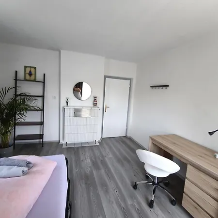 Spacious In Modern Flat